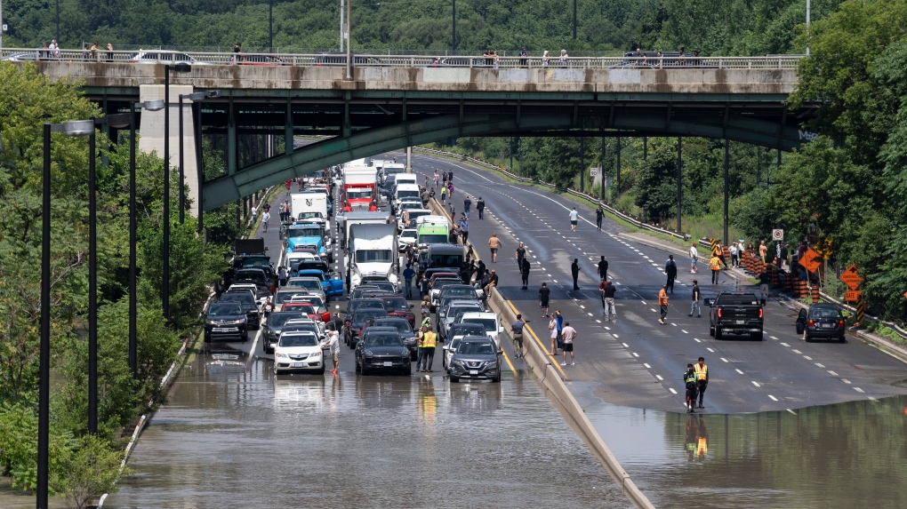 Toronto-area fire services offer tips to avoid being stranded in floods [Video]