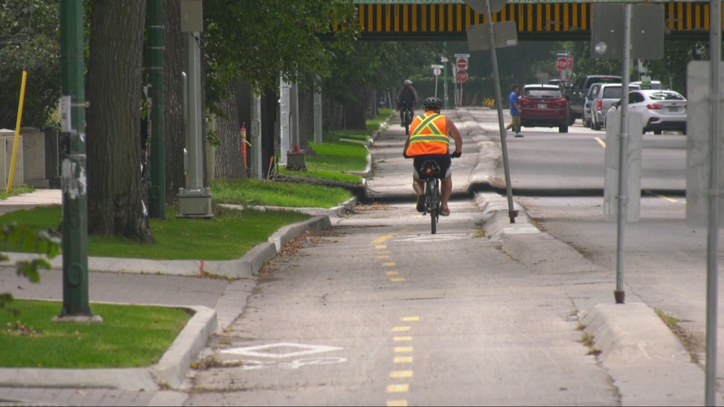 Cyclists calling on Manitoba to implement ‘Idaho stop’ [Video]