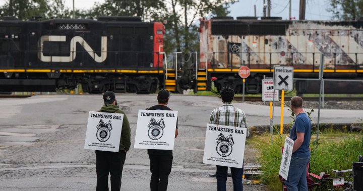 Teamsters serve CN Rail with Monday strike notice – National [Video]