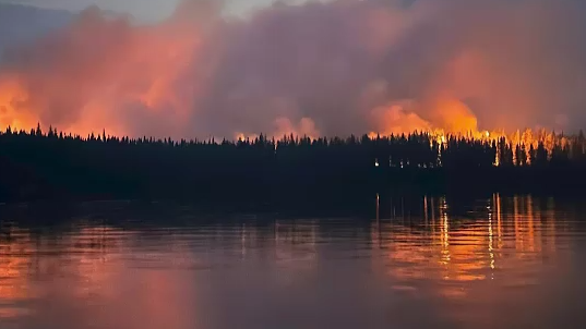 Sask. wildfires cause gold mine evacuation, but unlikely to shut down power plant [Video]