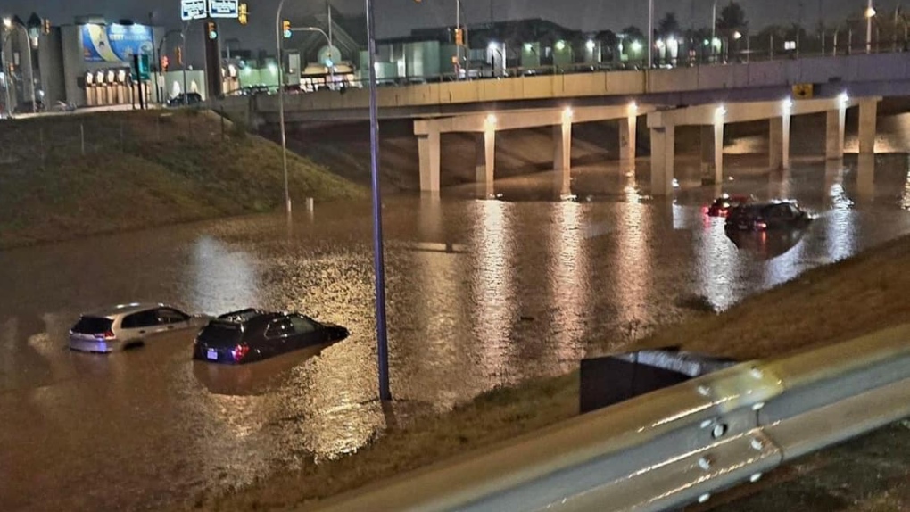 Saskatoon weather: Traffic disrupted as Saskatoon hit by overnight flooding [Video]