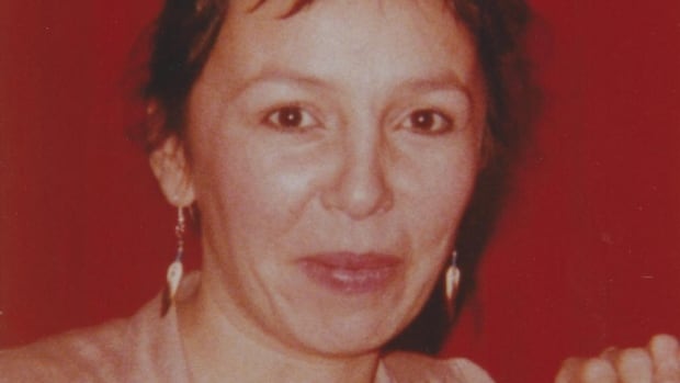 Who killed Sonya Cywink? 30 years on, her sister is still hopeful justice will come [Video]