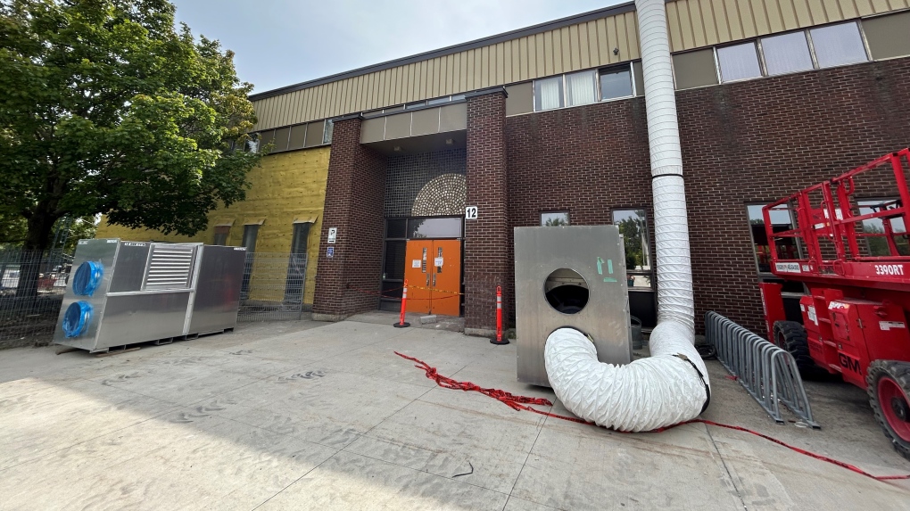 Return to class delayed at Laval high school as officials await results of asbestos [Video]