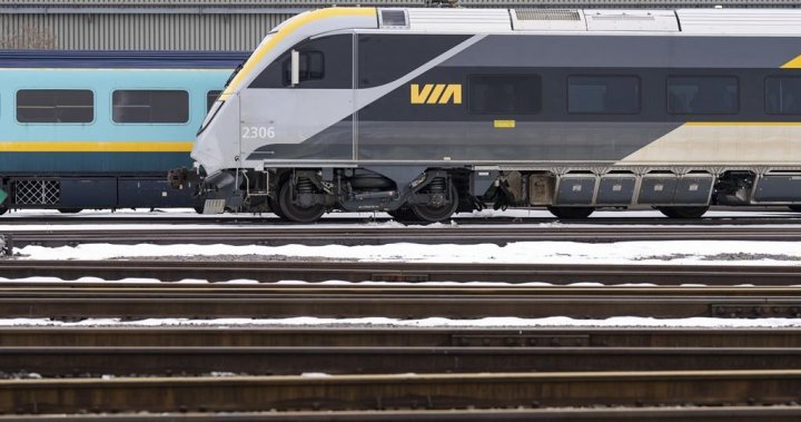 After passengers stranded for 10 hours in Quebec, federal transport minister to meet with Via Rail – Montreal [Video]