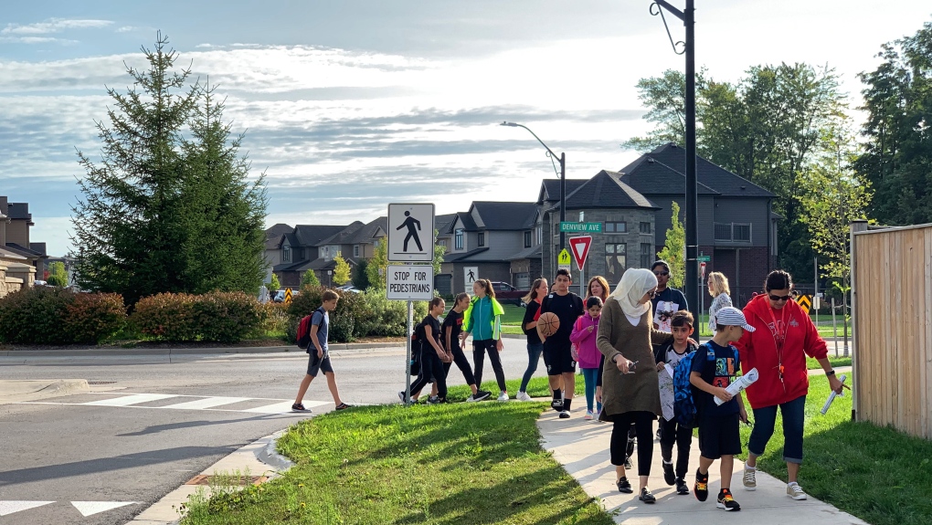 Do you know what to do at a pedestrian crossover? City gives tips [Video]