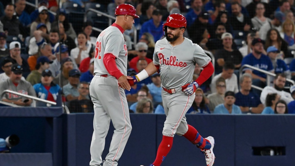 Phillies beat Blue Jays 10-9 [Video]