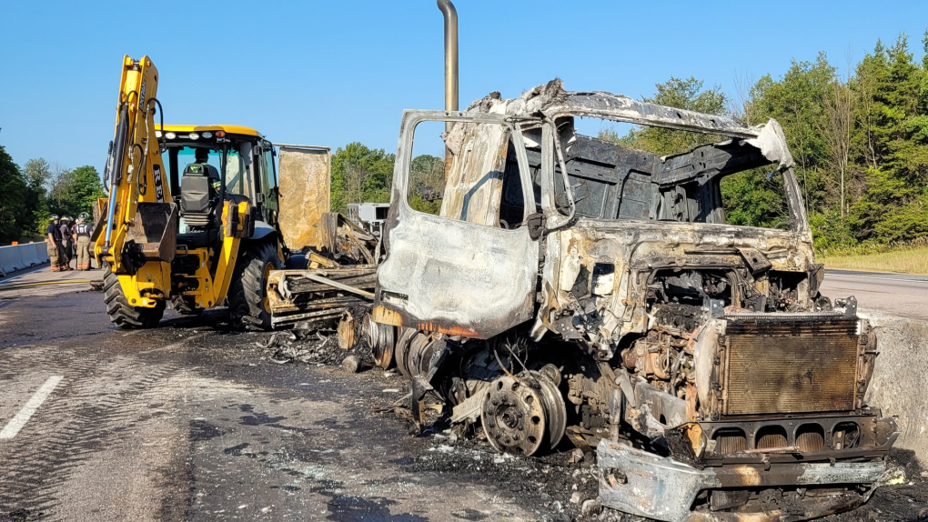 Hwy. 401 eastbound lanes closed east of Belleville following Thursday morning crash [Video]