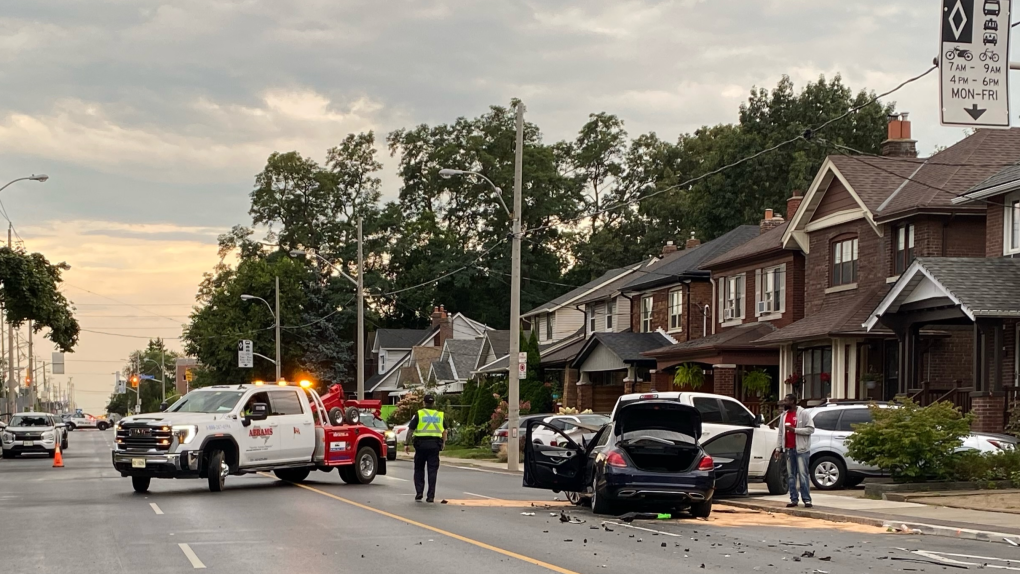 5 injured in Toronto collision; man arrested [Video]