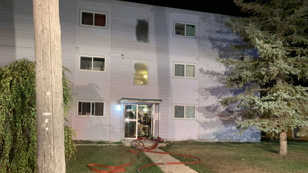 Regina fire: Crews respond to blaze at apartment building, no injuries [Video]