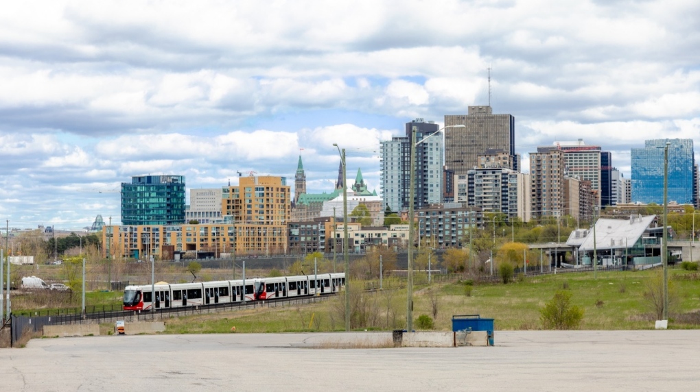 ‘A lot closer than we were’: Senators owner provides update on talks for new arena at LeBreton Flats [Video]