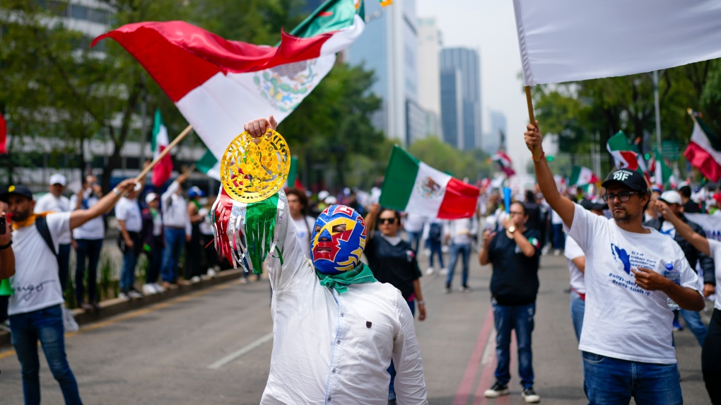 Mexico news: Protesters storm senate [Video]