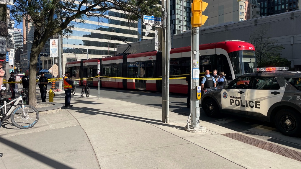 Suspect in streetcar stabbing did not know victim: Toronto police [Video]