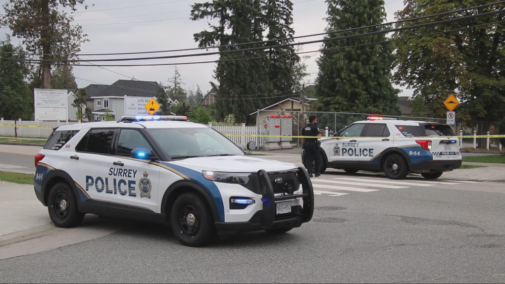 Surrey news: 2 men stabbed after meeting for ‘transaction,’ RCMP say [Video]