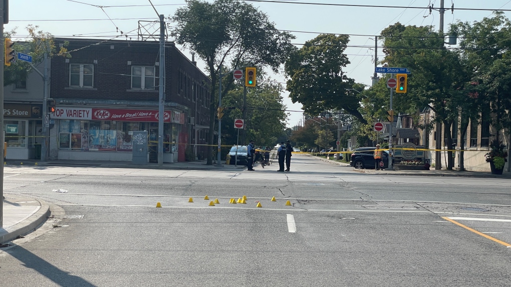 Stabbing in Etobicoke leaves 1 dead, another injured [Video]