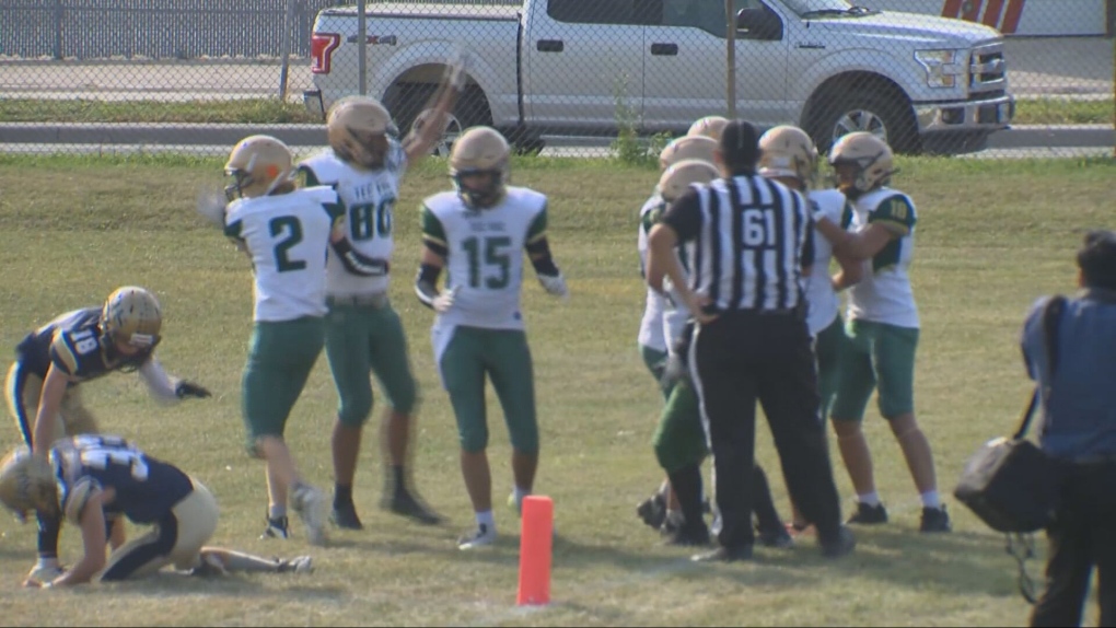 Week three underway in Winnipeg high school football league [Video]