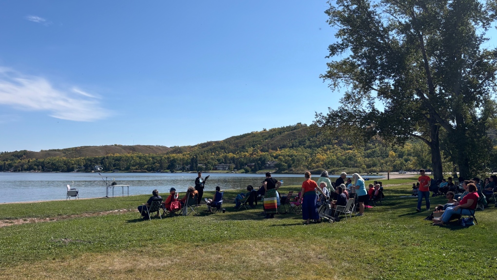 Outreach group hosts land-based education session focusing on the role of water [Video]