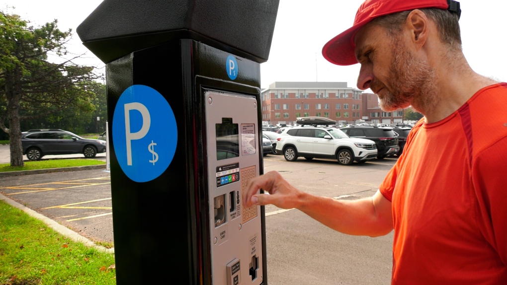 Montreal sports complex parking lot now pay 24/7 [Video]