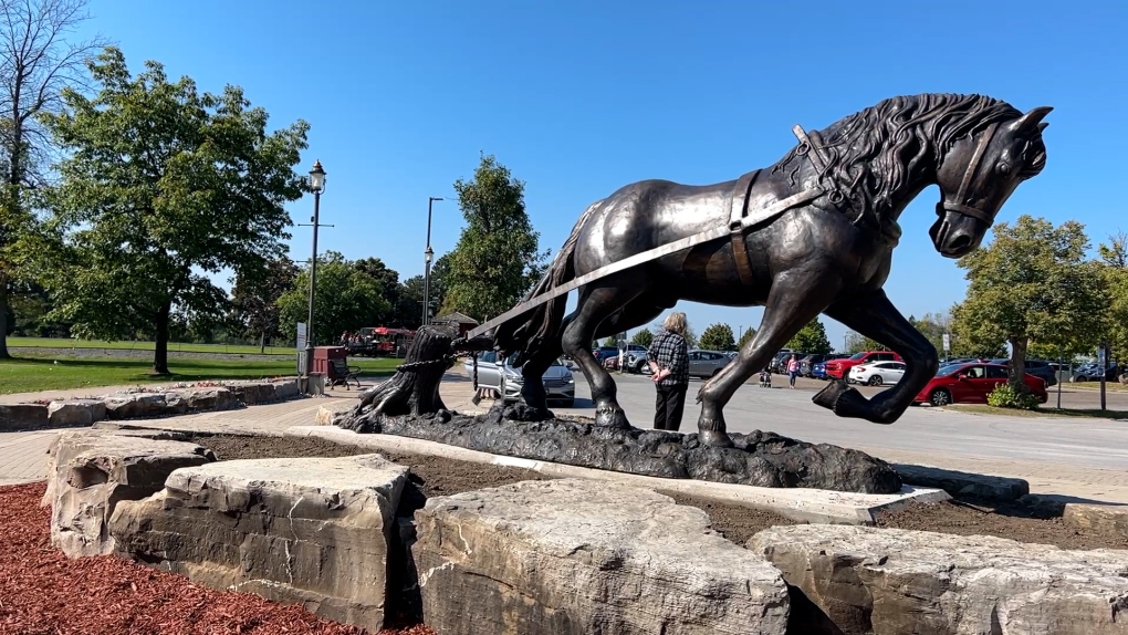 Statue at Upper Canada Village in Morrisburg, Ont. pays tribute to the history of the Canadian horse [Video]