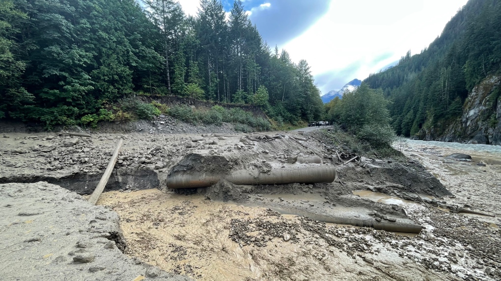 People stranded in Squamish Valley after bridge washes out [Video]