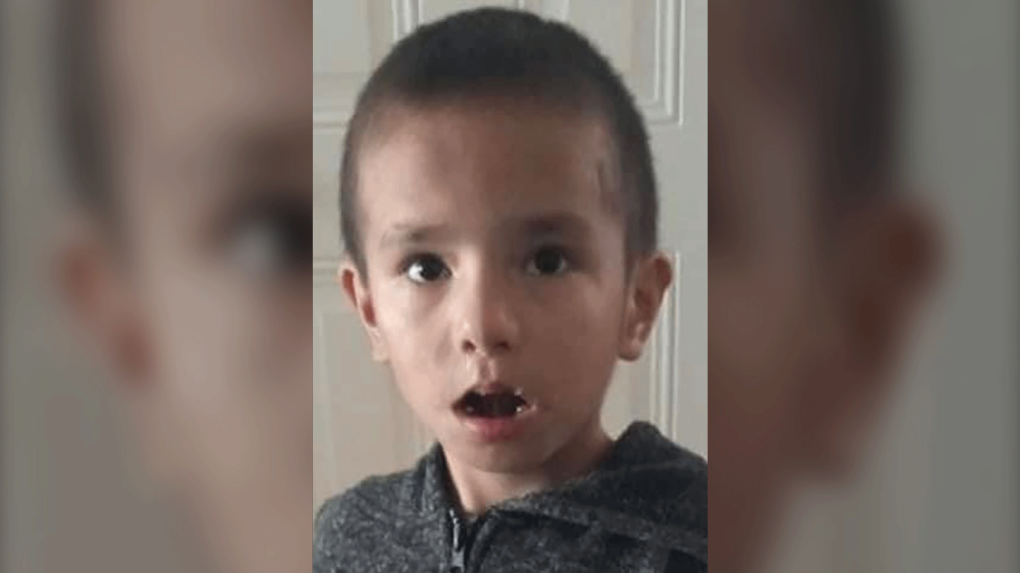 Shamattawa RCMP search for missing boy [Video]