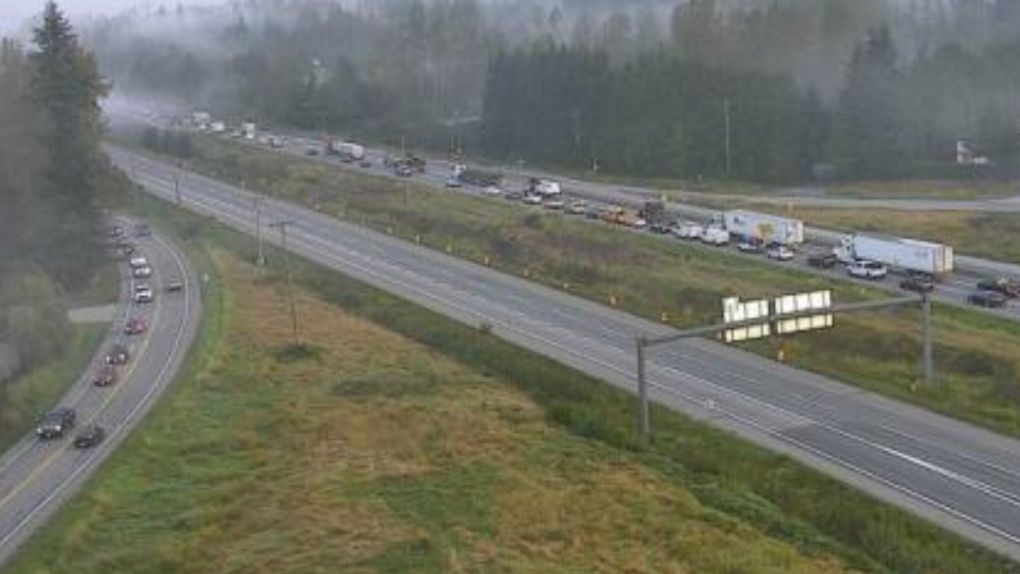 Crash kills motorcyclist, closes Highway 1 in Langley [Video]