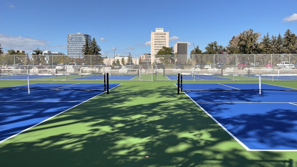 Calgary pickleball: 12 new courts open Sept. 23 [Video]