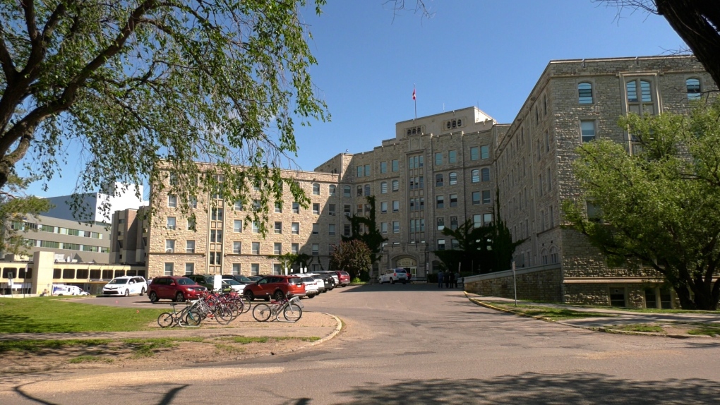 Sask. nurses union says hospital overcapacity worsens by the day [Video]