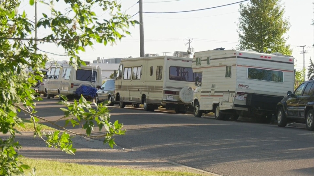 Moraine Road motorhome dwellers get temporary help from city [Video]