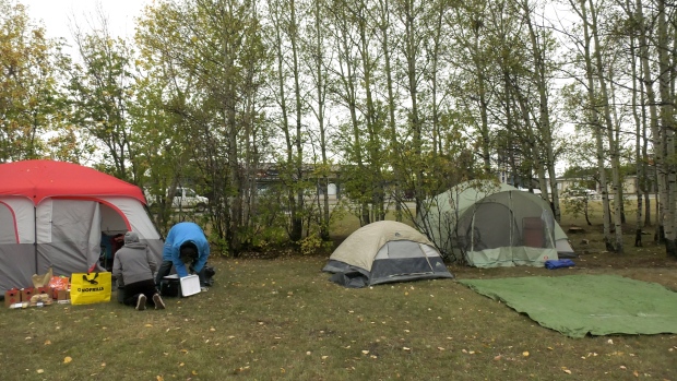 Man “devastated” over losing fathers ashes after Dawson Creek encampment cleared [Video]