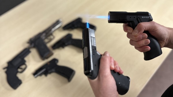 Victoria police issue warning about lighters that look like guns [Video]