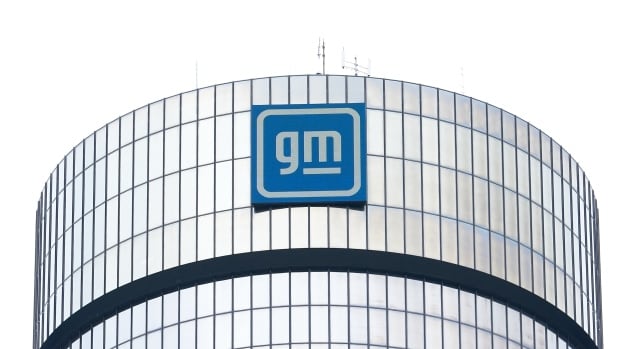 General Motors recalls nearly 450,000 vehicles over issues with low brake fluid warning [Video]