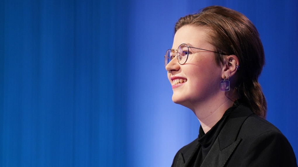 Mattea Roach receives medal from Governor General [Video]