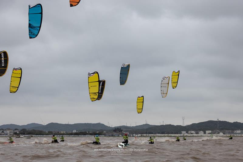 2024 Kiteboarding Asian Championships – Opening series concludes amidst dramatic conditions [Video]