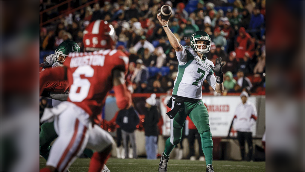 Saskatchewan Roughriders defeat Calgary Stampeders 37-29 [Video]