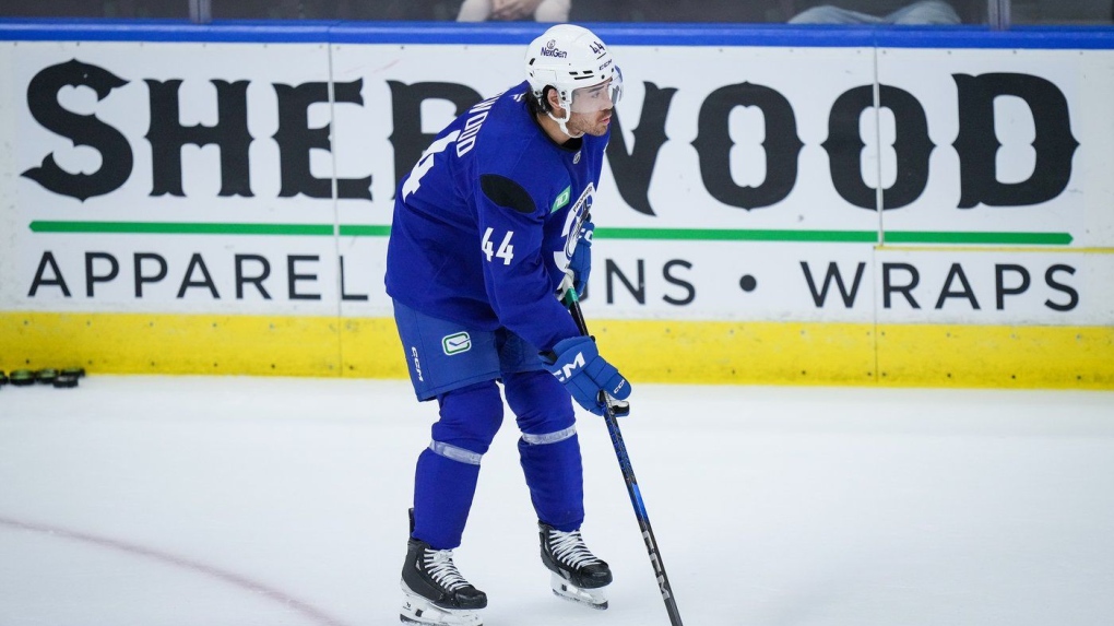 Canucks news: Kiefer Sherwood brings speed, physicality to Vancouver [Video]