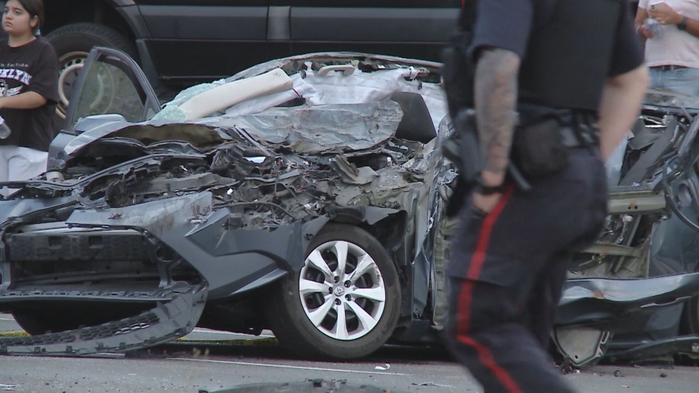 Man dies in hospital after 8-car pileup in Milton [Video]