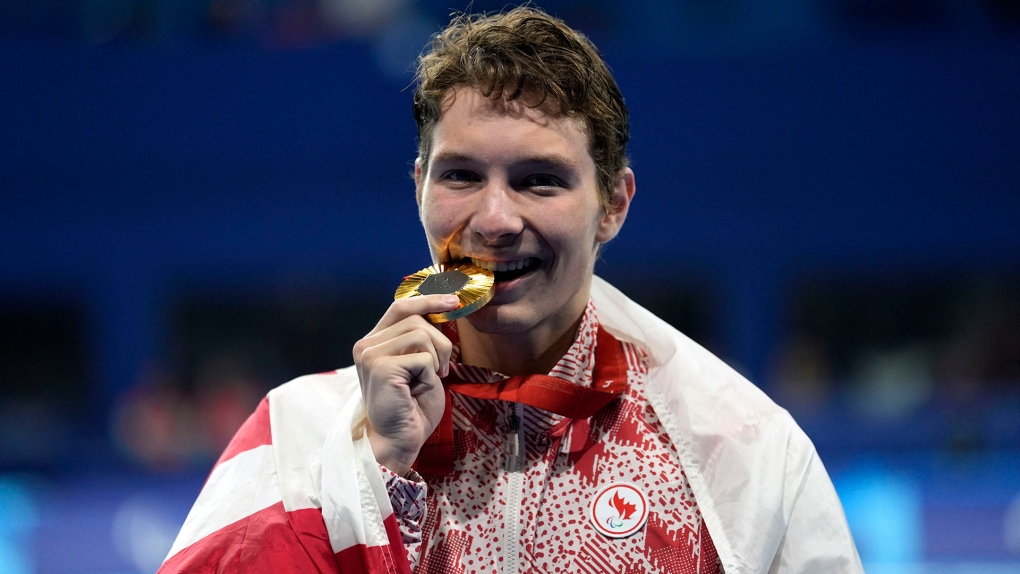 Paralympic swimming champion Nicholas Bennett returns home [Video]