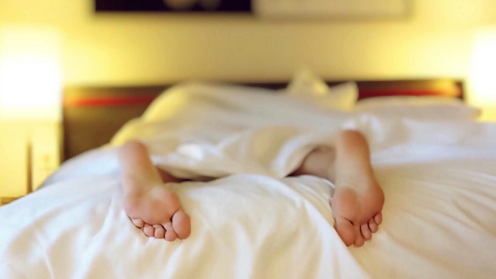 Sleep: Why waking up in fall is more difficult [Video]