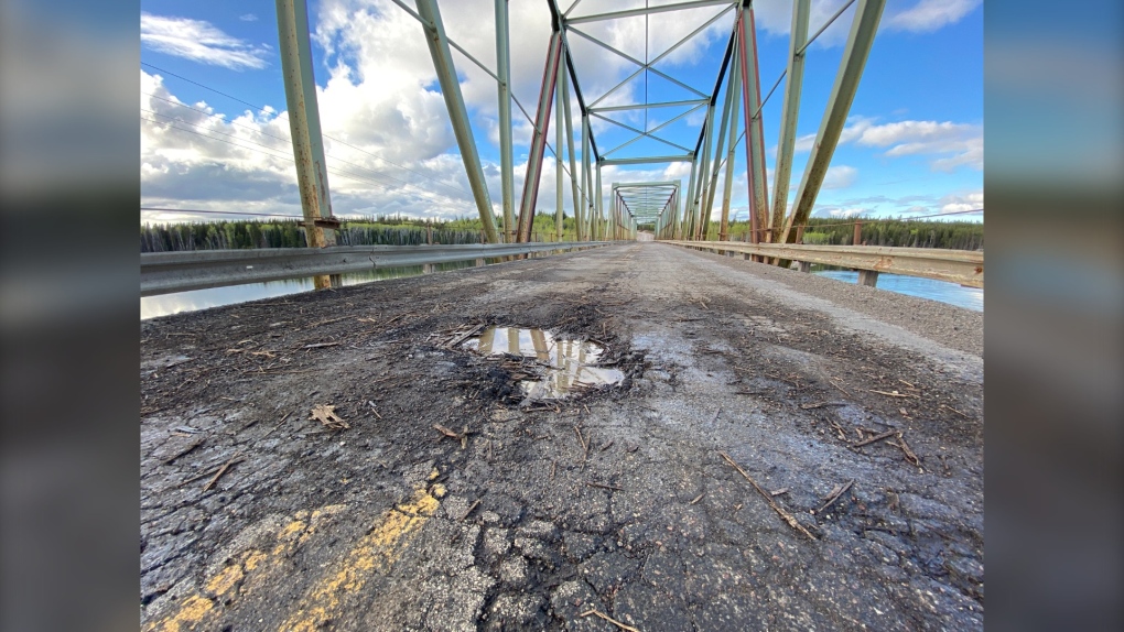 Lynn Lake mayor calling on province to help repair decaying bridge [Video]