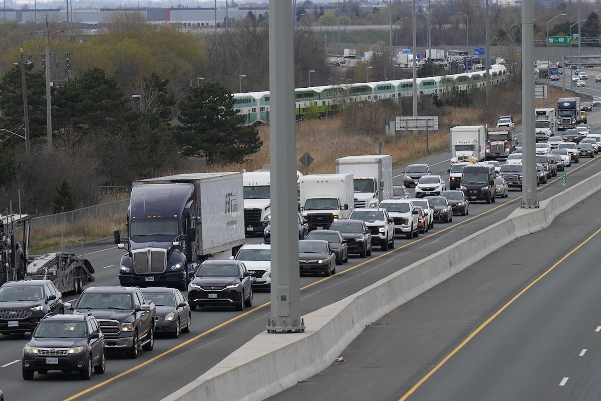 Premier Doug Ford vows to dig massive tunnel under Highway 401 to address congestion [Video]