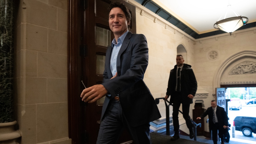 Justin Trudeau’s Liberals survive first confidence vote [Video]