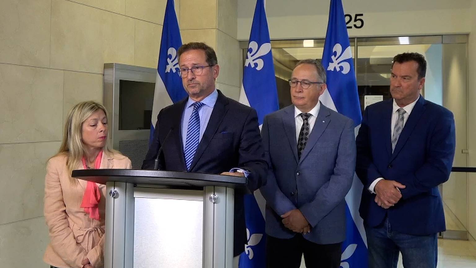 Video: Bloc gives Liberals Oct. 29 deadline to meet demands or face potential early election [Video]