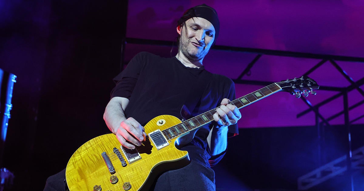 Red Hot Chili Peppers’ Josh Klinghoffer to Be Charged With Vehicular Manslaughter [Video]