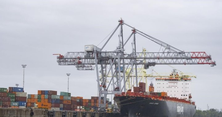 Port of Montreal dockworkers approve strike mandate – Montreal [Video]