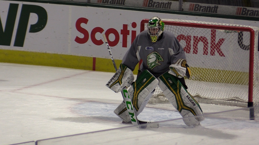 New goalie for London Knights home opener [Video]