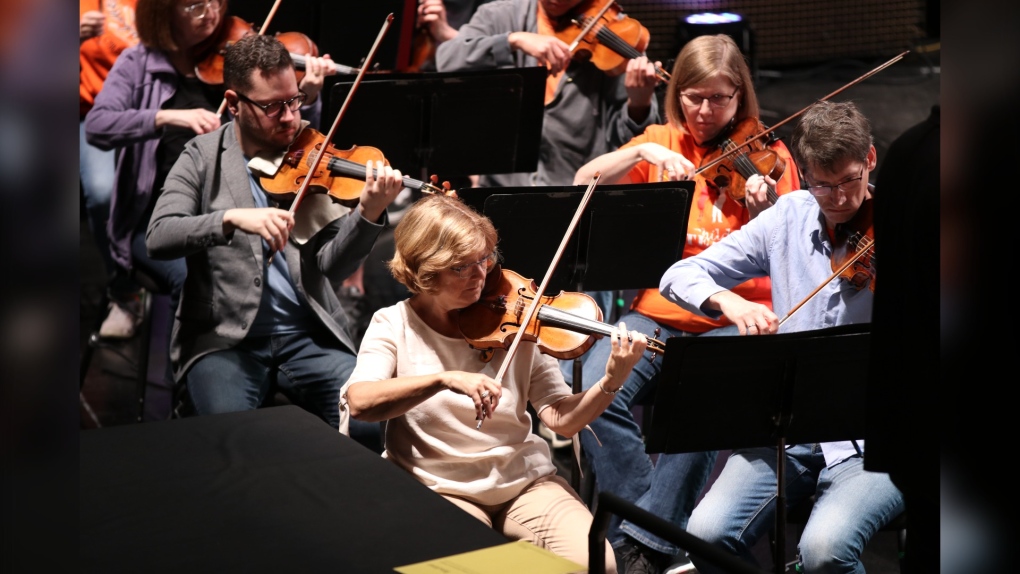 Winnipeg Symphony Orchestra musicians celebrate their history [Video]