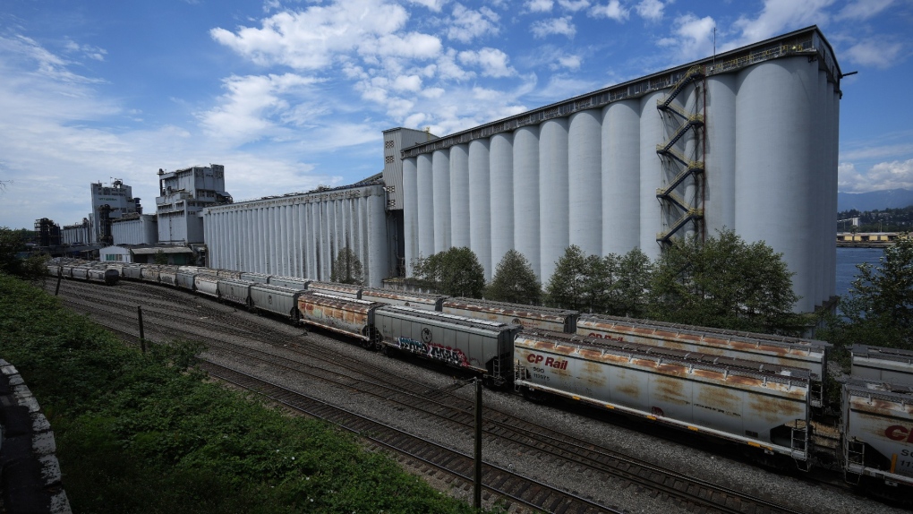 Negotiations stalled on Vancouver grain workers strike [Video]