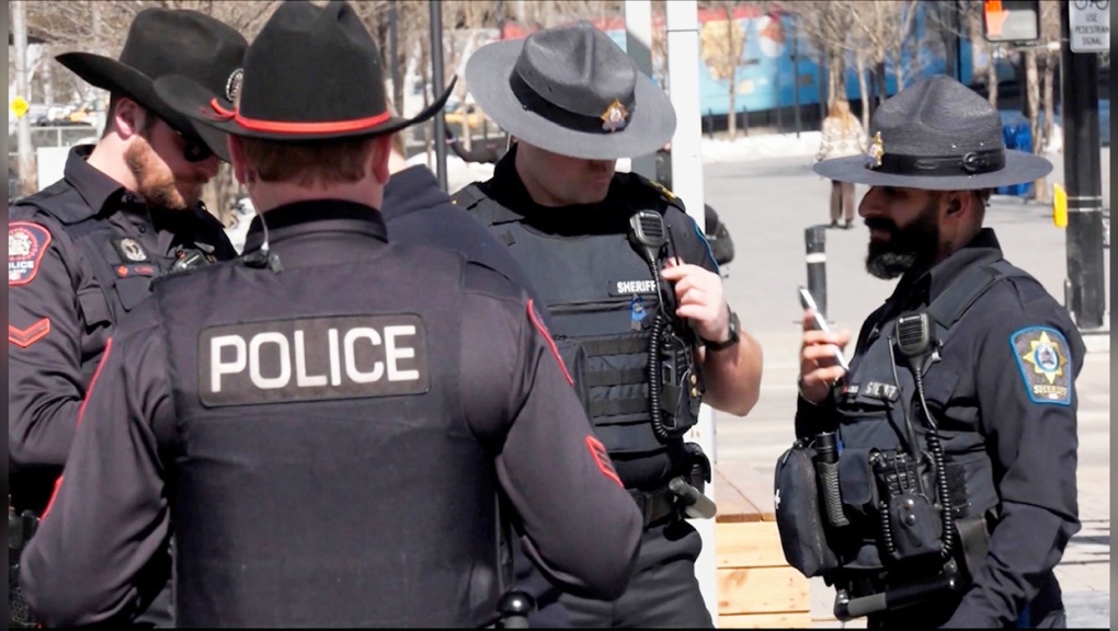 Alberta policing plan gets pushback, support from municipal leaders [Video]