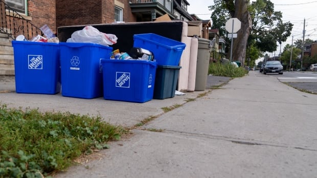 Ottawa’s 3-item trash limit starts this week. Here’s what you need to know [Video]