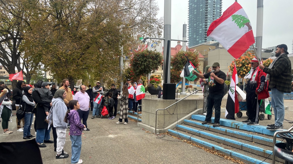 Calgarians rally in support of Lebanon [Video]